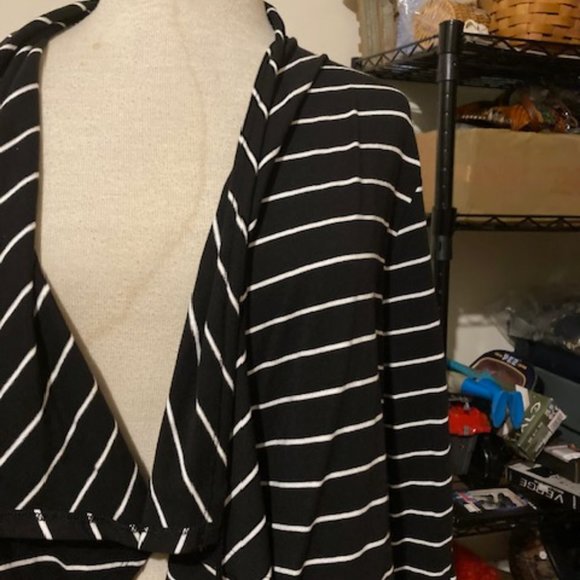 Chico's/Zenergy jacket - Picture 2 of 10